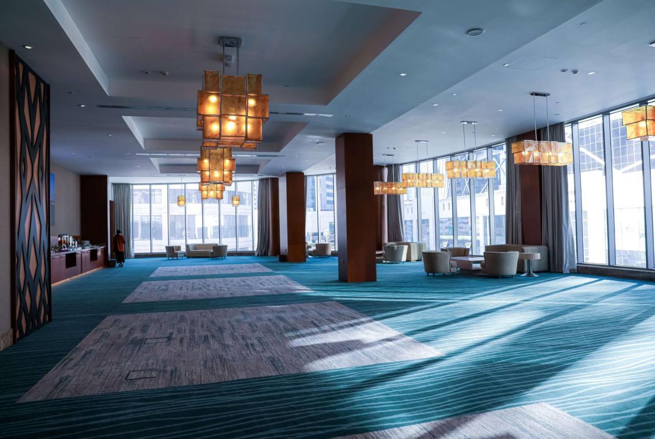 윈덤 도하 웨스트 베이 호텔 외부 사진 The Westin Convention Center